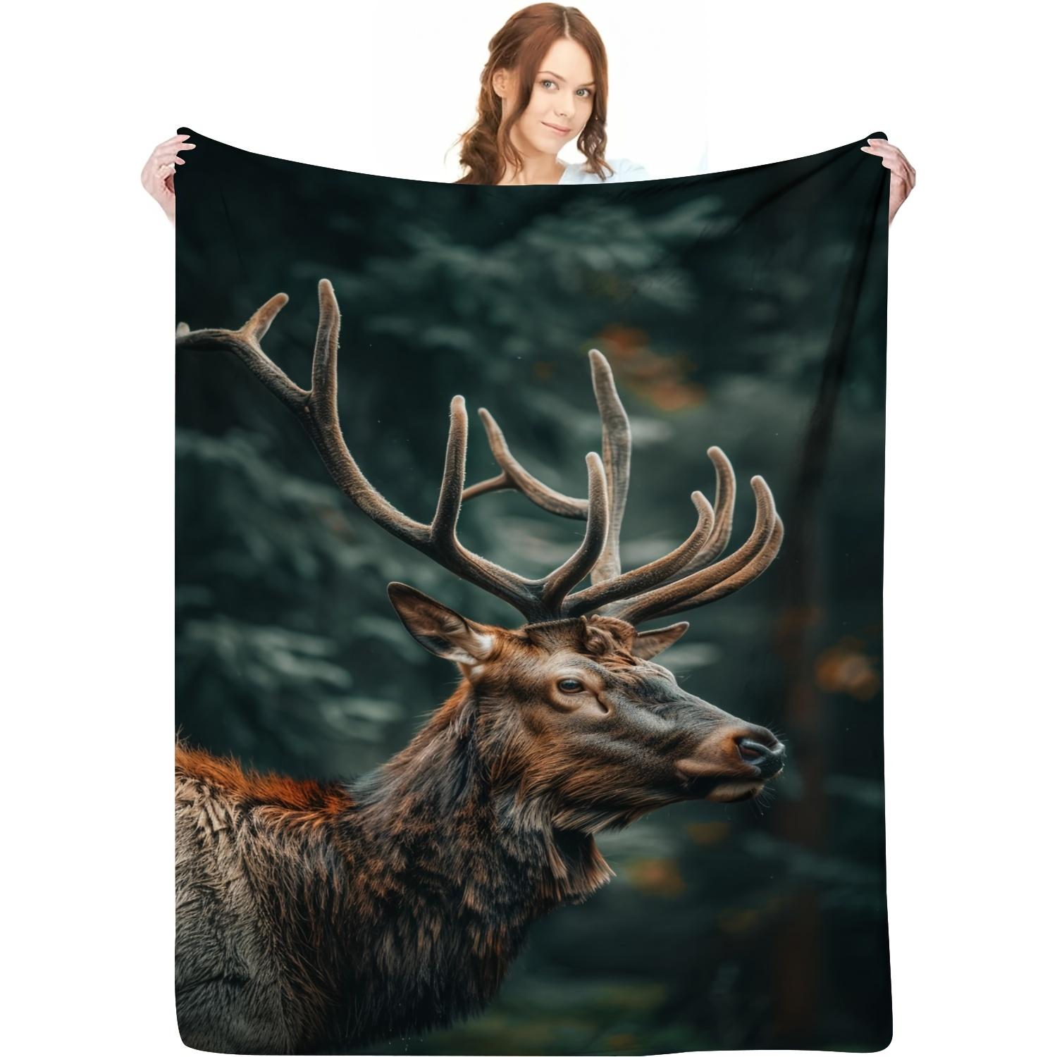 

Lodge Style Animal Themed Soft Fleece Throw Blanket with Deer Print - Versatile All-Season Knitted Polyester Flannel Blanket for 75x90cm28x35in