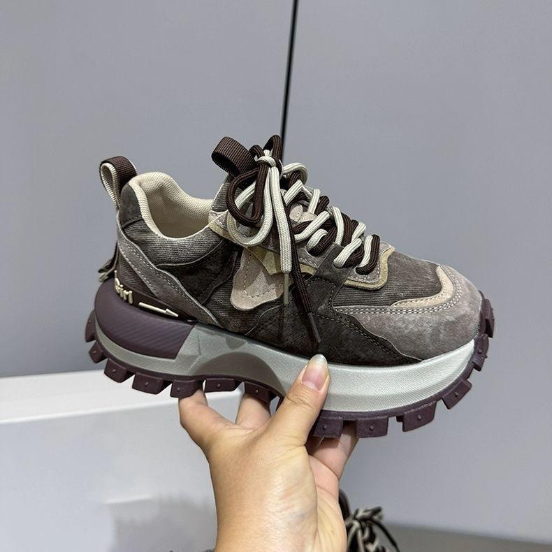 Thick-soled inner height increase Xiaobai 22 spring and autumn new dad shoes leather surface casual sports shoes