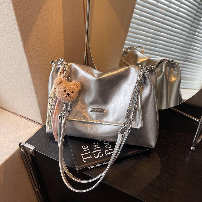 Leisure Work Commuter Bag Women's Large-capacity New Versatile Chain Shoulder Bag Fashion Tote Bag