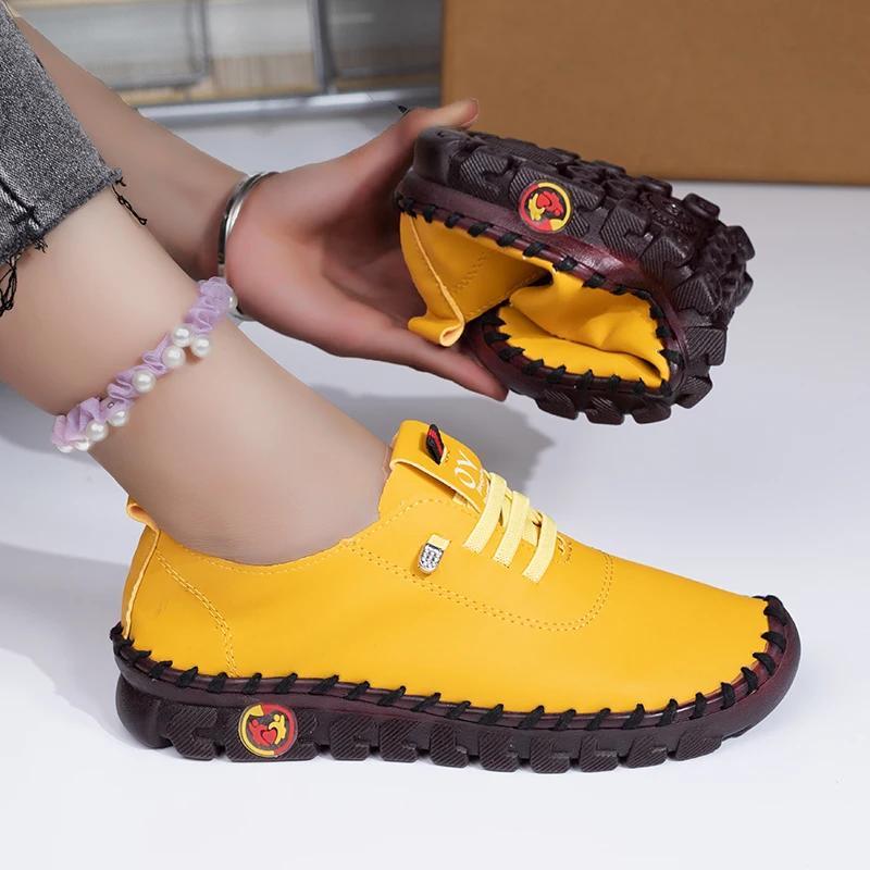 Women Sneakers 2025 New Lightweight Soft Sneakers Women Hand Sewing Thread Mom Shoes Comfortable Slip on Loafers Shoes for Women