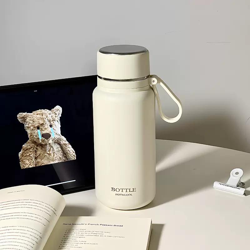 Stylish Stainless Steel Insulated Travel Cup with Tea Strainer