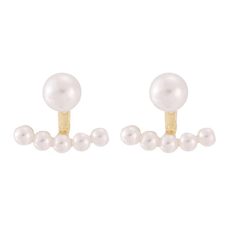 The new two-wearing pearl earrings are trendy, with simple temperament and rear-hanging earrings.