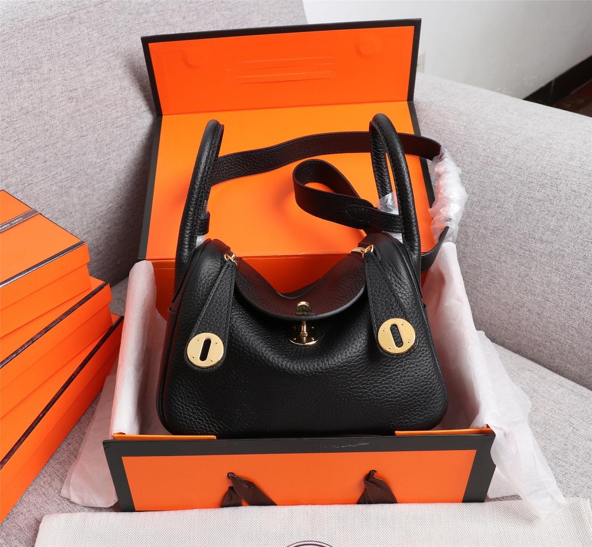 

Сумка Lindi Коровья кожа Новая Мини-подушка Дорожная аптечка Crossbody Женская Для поездок на работу Кожаная На плечо 19cm