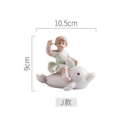 European Ceramic Family Figure Sculpture Bookcase Living Room Decoration Cute Baby Crafts Decoration Figurines Christmas Present