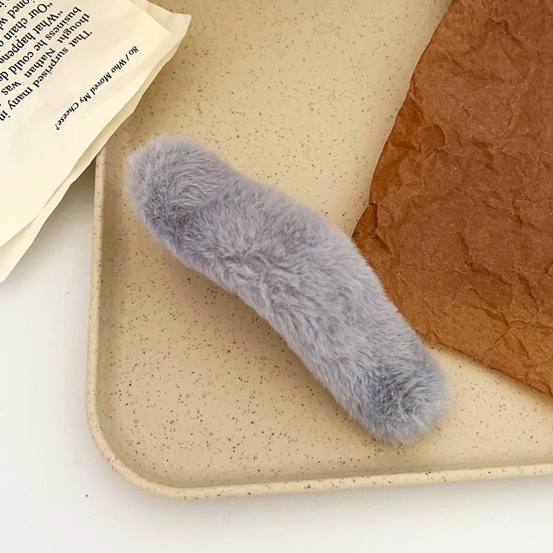 Autumn/Winter Furry Korean Plush Shark Hair Clip - Cute Updo Claw, Cross Clip, One-Word Design