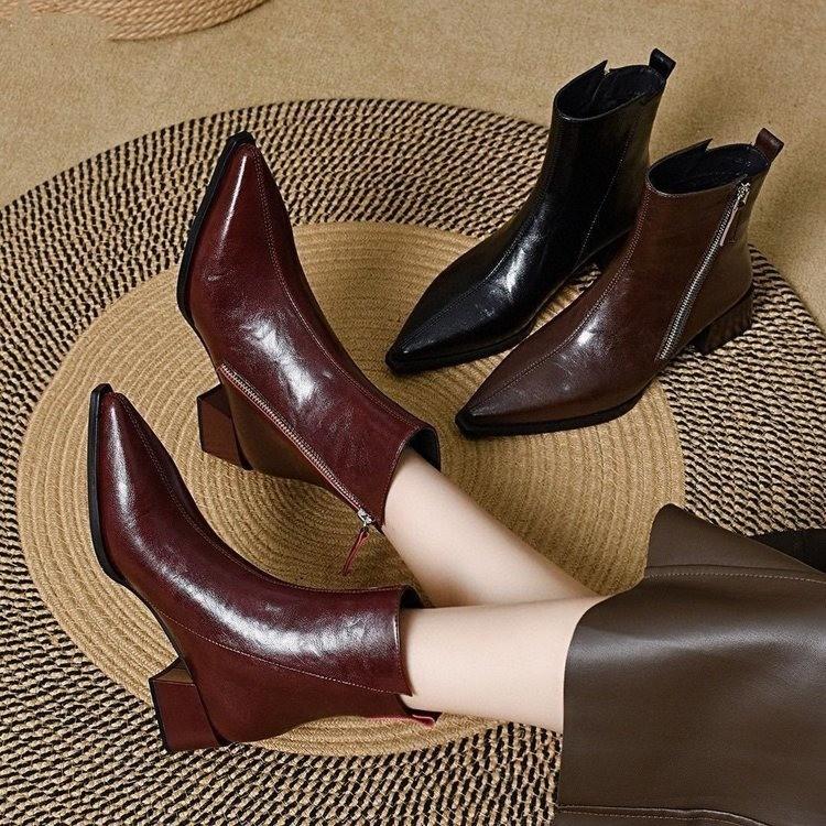 New autumn and winter brown boots medium boots thick heel thin French small ankle boots high heel pointed short boots women