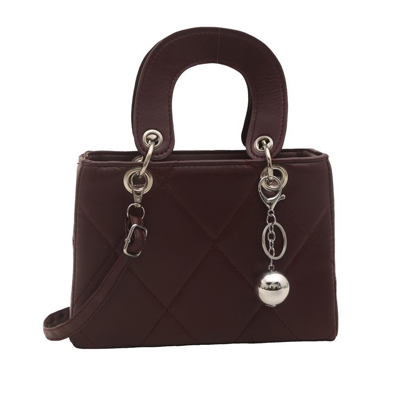 French Niche Light Luxury Bag Women's 2025 New Popular High-end Shoulder Messenger Bag Foreign Style Portable Princess Diana Bag