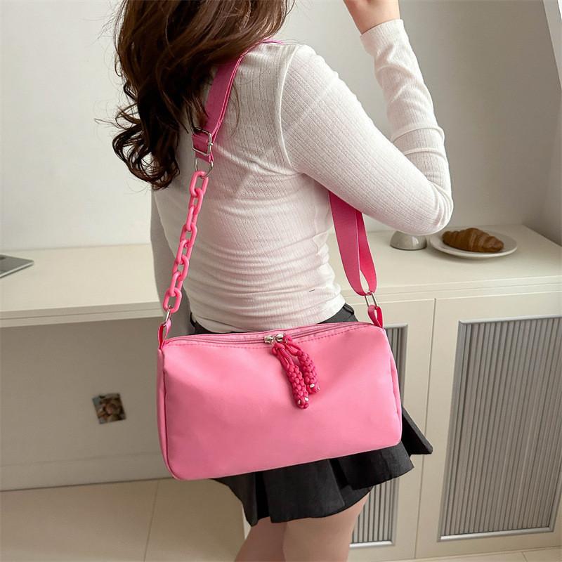 Fashionable Trendy Simple Shoulder Bag Unique Casual Commuter Pillow Bag For Women