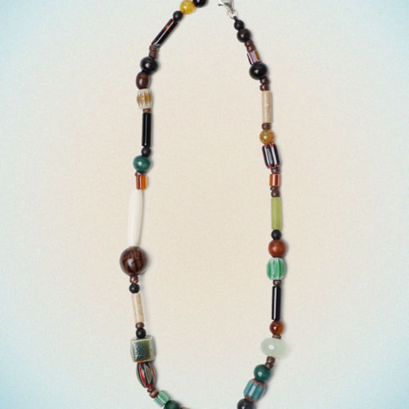 HolidayVisitor Mixed Stone Necklace - Green