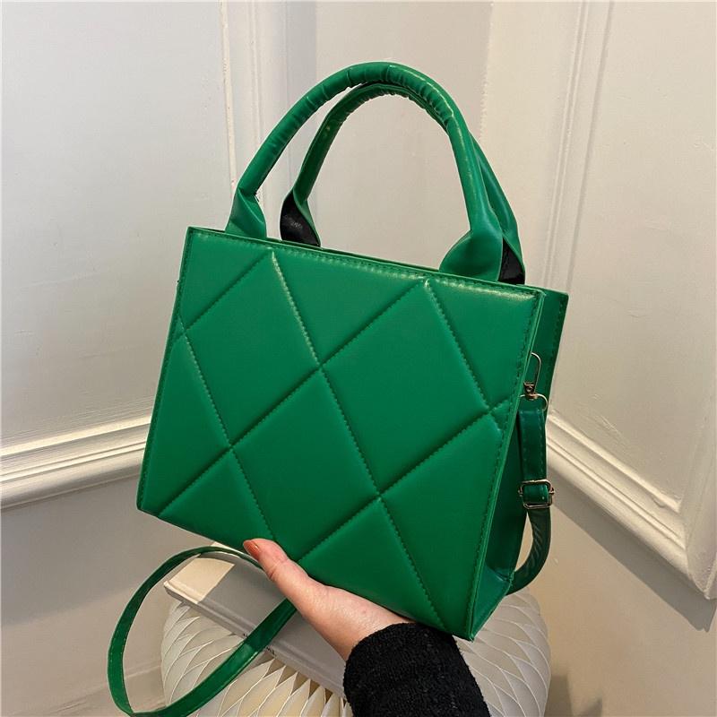 Trendy Retro Ladies Bag In Various Colors Perfect For Everyday Use
