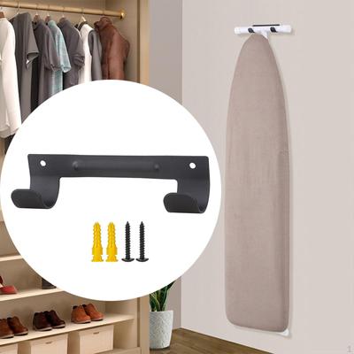 Solución eficiente para almacenar tablas de planchar en el hogar