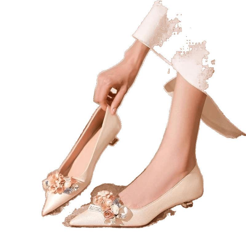 Niche French gentle temperament flower high heels pointed single shoes women's 2025 new wedding shoes low heels are not tired