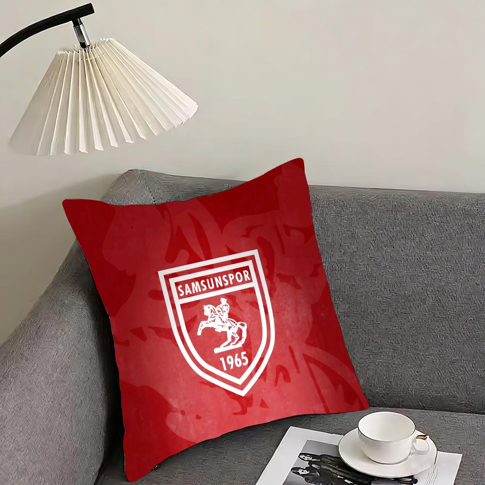

Sport Football S-Samsunspor Cushion Cover Reversible Plush Pillow Cover – For car, sofa, bedroom, perfect as a gift. 12x12Inch