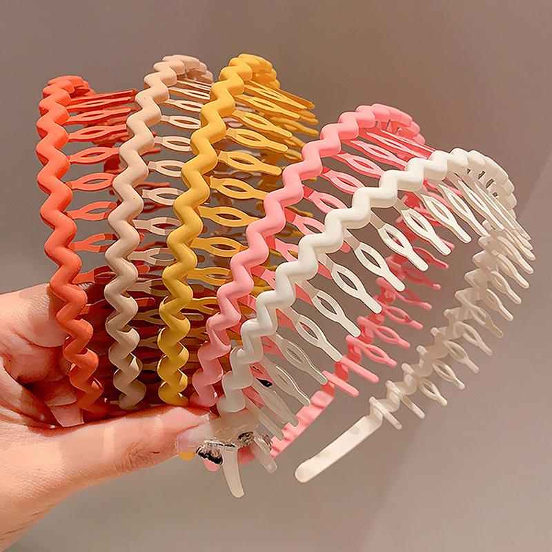 2023  Female Headwear For Broken Hair Card Head Hoop With Teeth Frosted Braid Headband Non-Slip Hairband Casual Headband