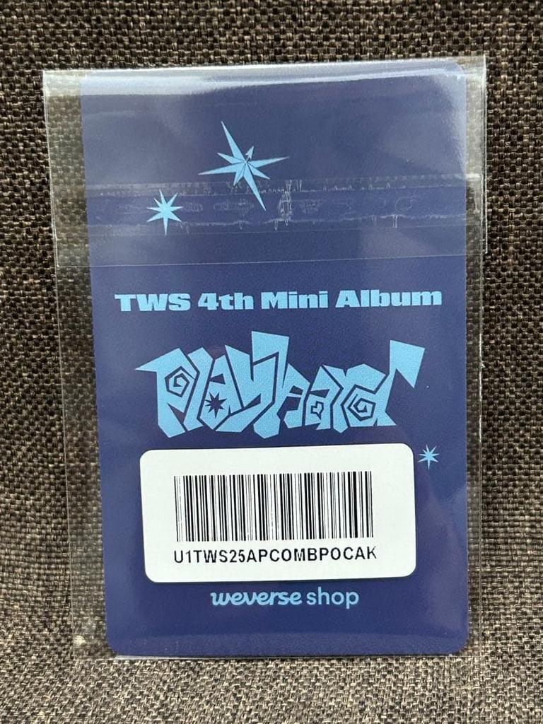 [USED] TWS Play Hard Comeback LIVE Bonus Trading Card Signu