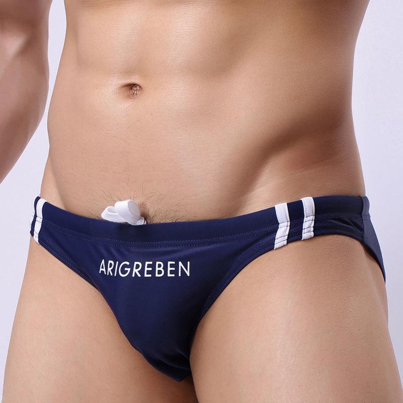 Badehose Anti-Peinlichkeit Herren-Badeanzug-Slip Schnelltrocknend Große Größe Professionelle Badehose Thermalbad-Schwimmausrüstung