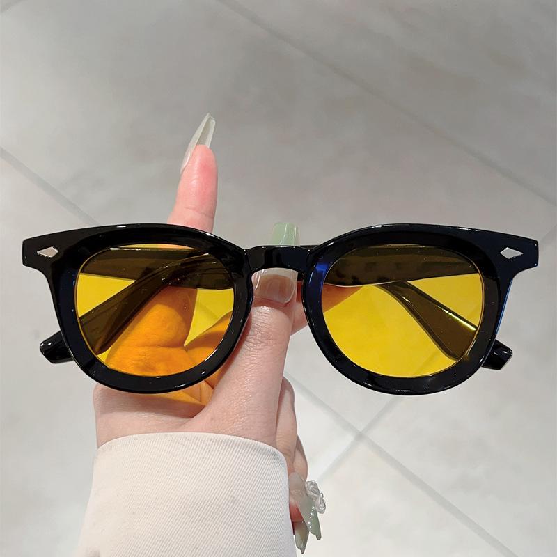 New Small Frame Oval Sun Glasses Trend Sunglasses Men's and Women's Street Trend Cool Eyeglass Shades Glasses Frame UV400 Glasse