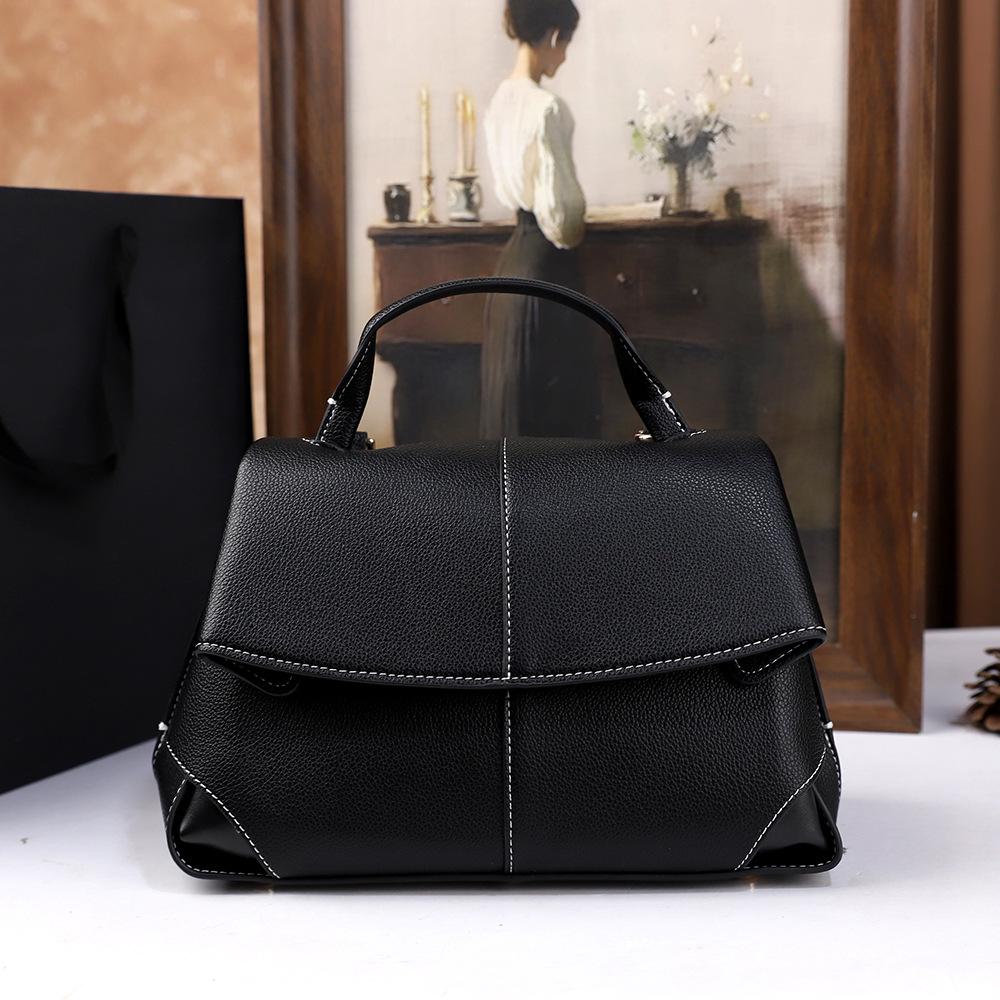 Autumn And Winter Retro Simple Handbag Versatile Atmosphere Solid Color Shoulder Messenger Bag Hand Bag Commute