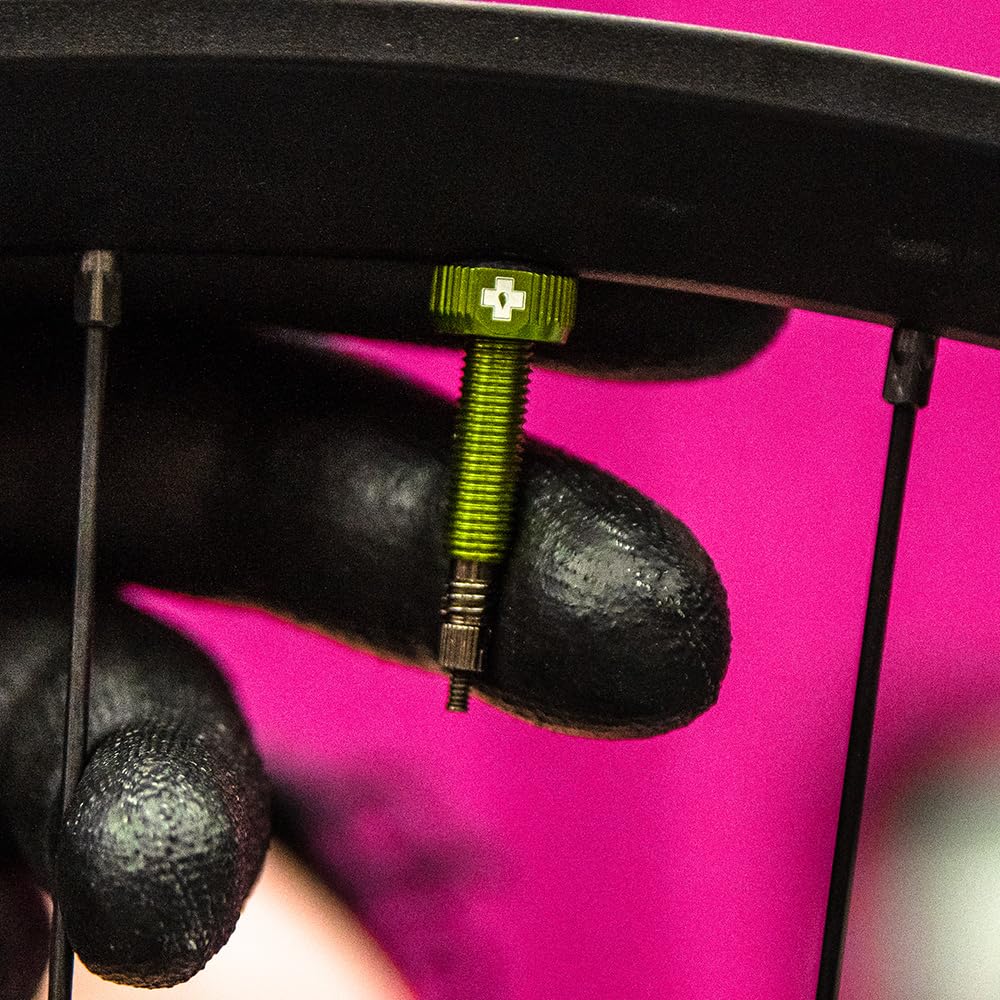Muc-Off Tubeless Valve Green 44mm Tubeless Valve Stem Valve Core Removal Tool for Tubeless Tire with Presta Valve Stem Cap