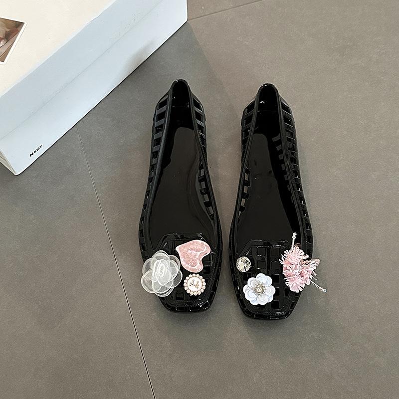 

Универсальные повседневные сандалии с квадратным носком и полыми пайетками в виде цветка, летняя мода, желеобразные туфли с отверстиями, обувь с плоской подошвой и мелким вырезом, одинарные туфли 36