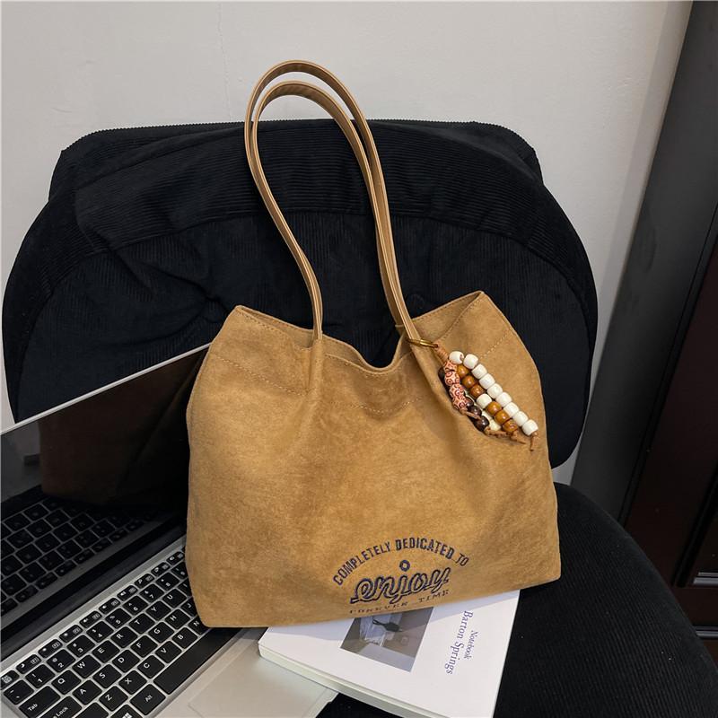 

Wine heart puff bag new women s bag niche design high-end embroidery shoulder messenger bag solid color versatile