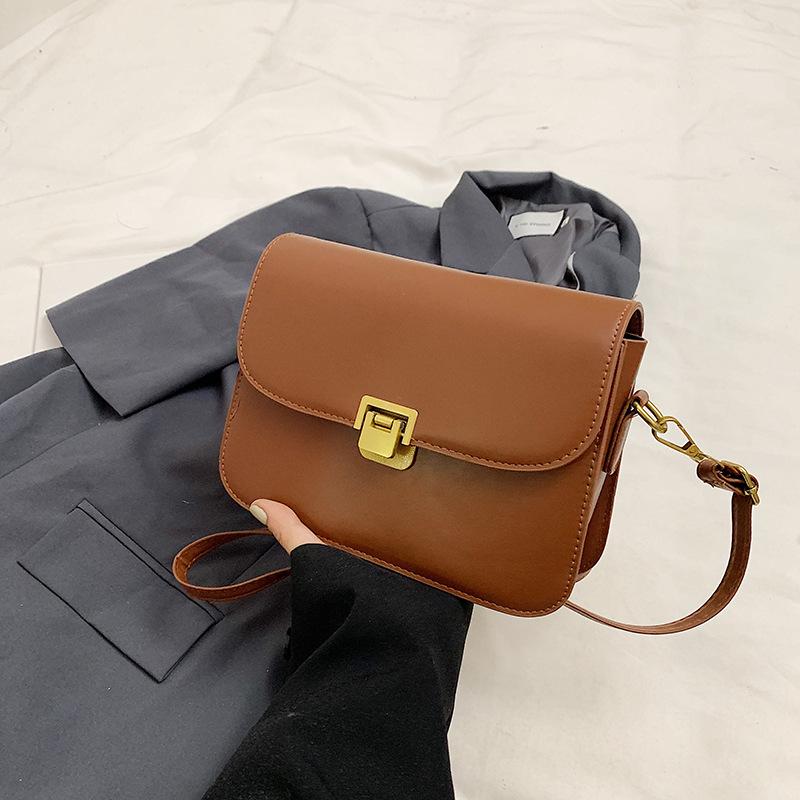 

Новая модная простая трендовая портативная маленькая квадратная сумка, персонализированная ретро простая высокоценная сумка через плечо, сумка-мессенджер коричневый