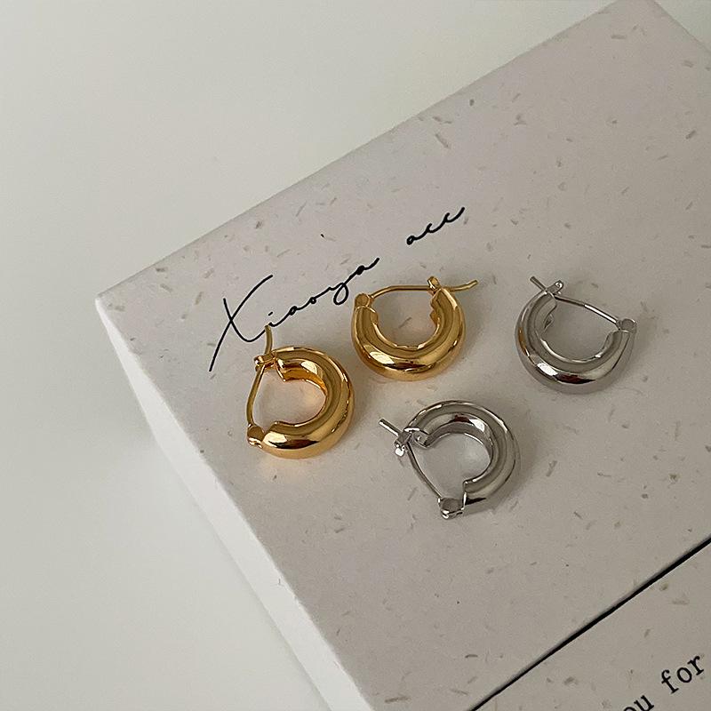 Blogger Semicircular Metal Ear Buckle Women'S Personality Fashion Simple Temperament Versatile Earrings Earrings