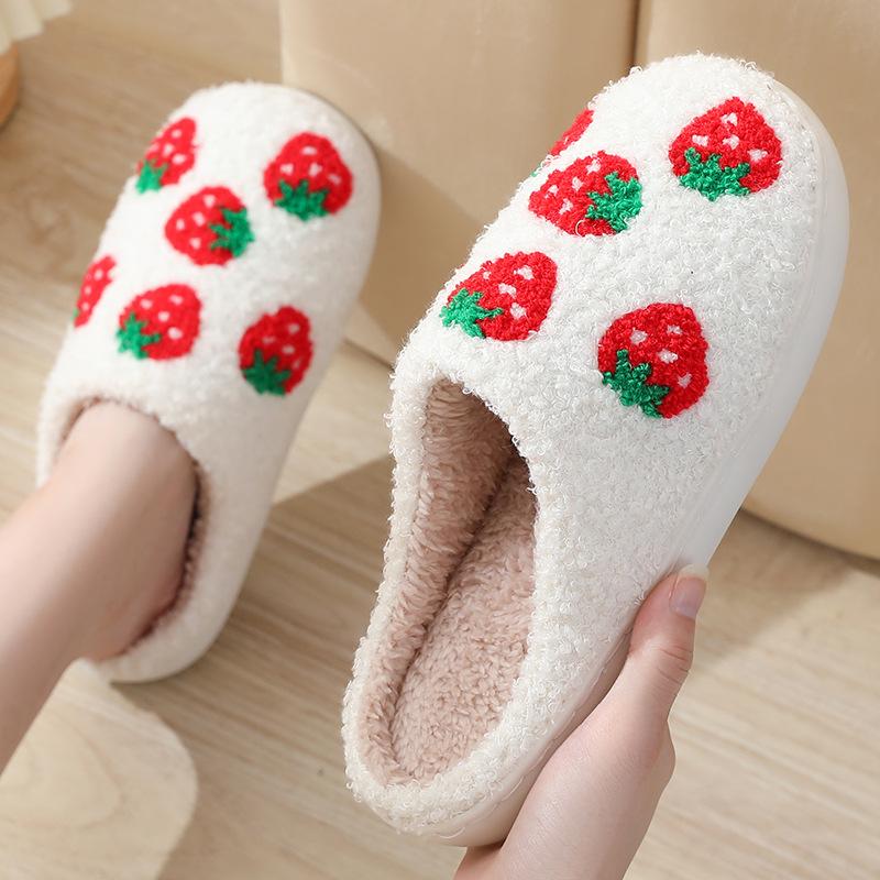 Winter Cute Smiley Face Strawberry Cotton Slippers Household Indoor Non-slip Warm Slippers Autumn and Winter Couple