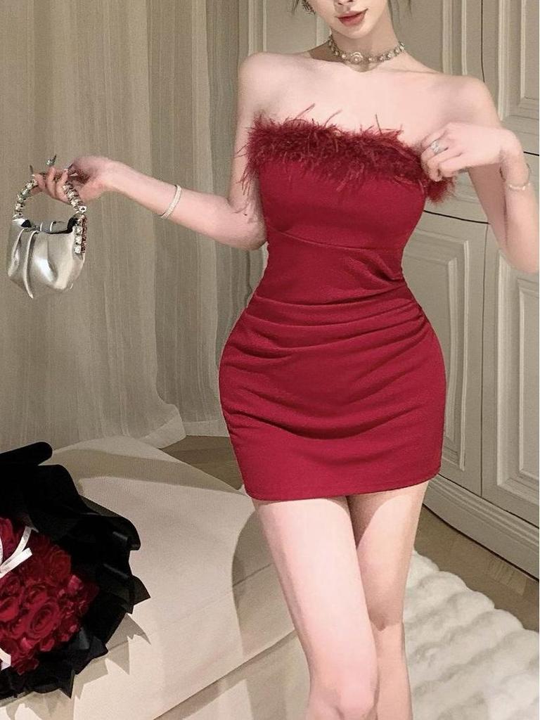 Elegant One-Shoulder Black Bandeau Winter Dress - Women's Birthday Party Style, High-End Hip-Hugging Skirt