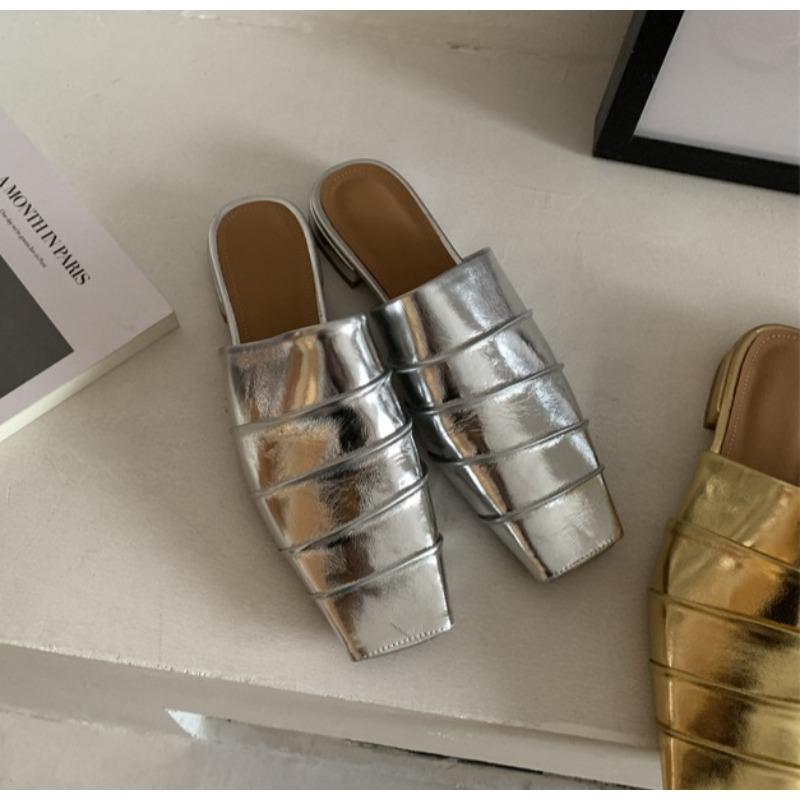 Fashion Women Casual Slippers 2025 New Summer Comfort Shoes Women Home Outdoor Daily Sandals Lightweight Designer Slippers Slides Women