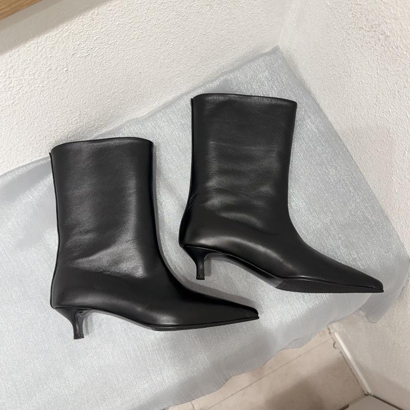 2025 new low-heeled pointed-toed thin-heeled mid-tube boots autumn and winter retro Korean version cat and French women's wide-mouth short boots