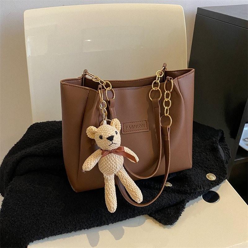 Stylish Retro Women's Tote Bag For Autumn Winter 2023 With Large Capacity And Chic Design