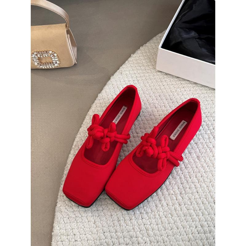 

Национальный стиль новый китайский стиль французский внутренний увеличение высоты одинарная обувь женская 2025 весна красный китайский узел темперамент сочетание юбка Мэри Джейн 39 ярко-красный