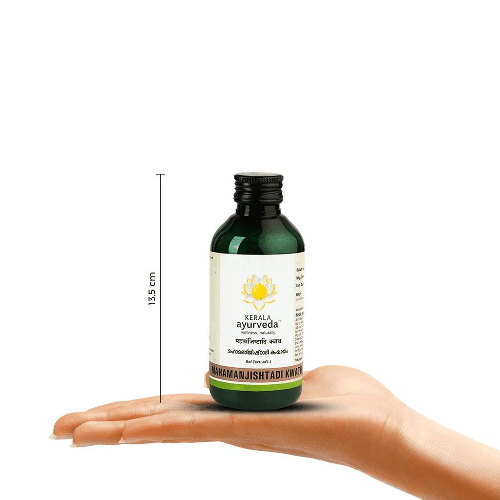 Kerala Ayurveda Mahamanjishtadi Kwath 200 ml Tonique Détoxifiant à Base de Plantes Pour le Bien-être de la Peau et l'Équilibre Corporel Quotidien