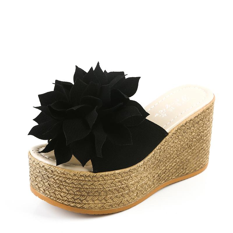 Trendy Cool Slippers 2024 Summer Style Slope Heel Thick Bottom Anti Slip Bohemian Flower Comfortable Versatile Women's Slippers