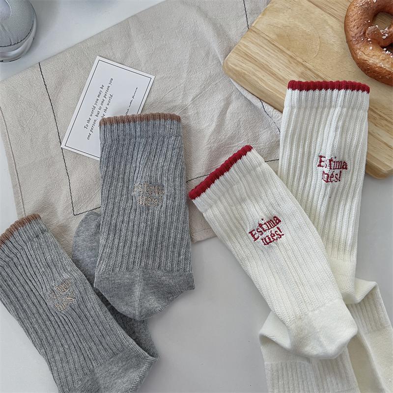 Female Spring and Autumn Tide Solid Color Movement in The Tube Pile Socks