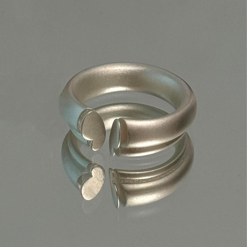 

Elegant Frosted Butterfly Ring - Women s Luxury Open Design for Index Finger Adjustable Open