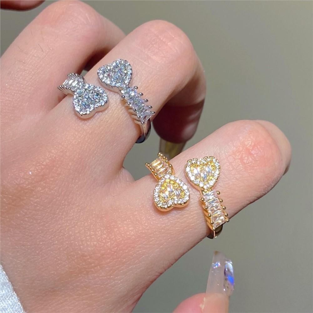 Elegant Sparkling Zirconia Heart Design Cuff Ring for Women Luxury Stylish Rhinestore Rings Jewelry Gifts Accessory