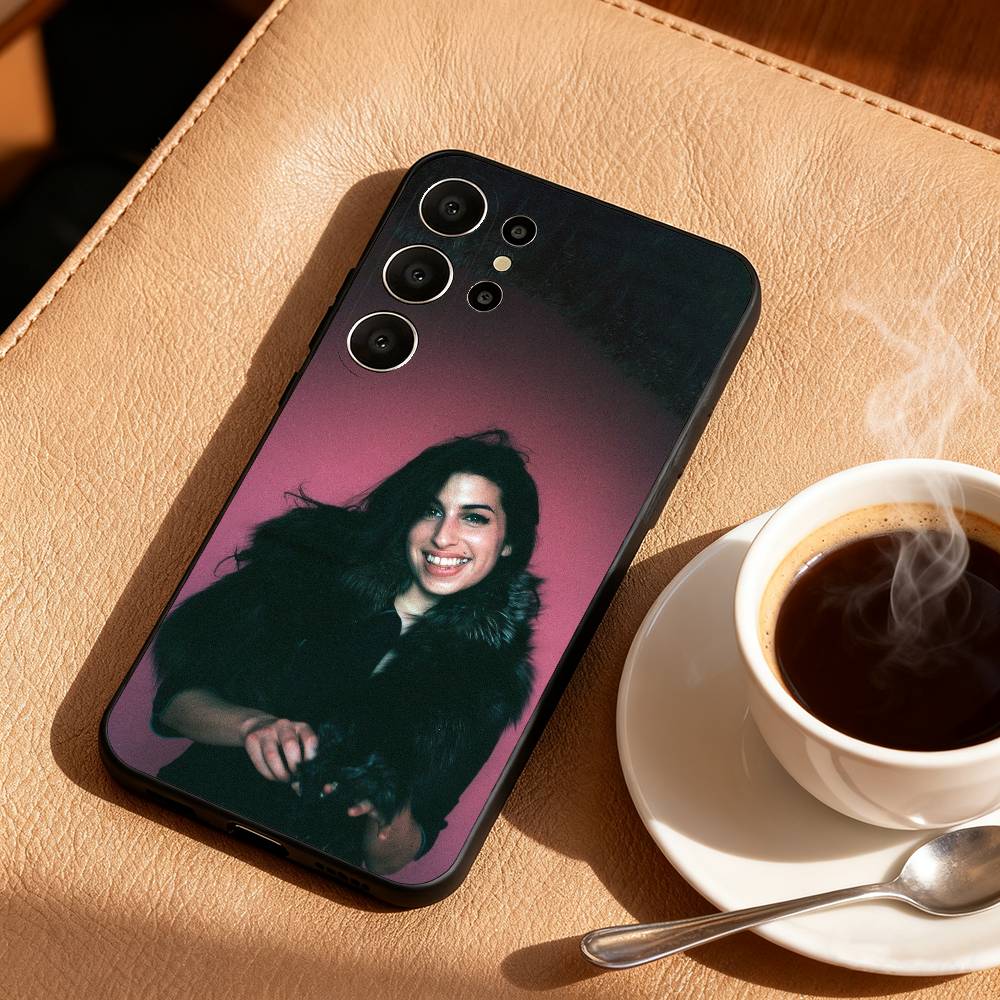 Legardary Sängerin A-Amy W-Winehouse Handyhülle Für Samsung S25,24,23,22,30,21,10,9,Ultra,Plus,Lite,FE Schwarze Weiche Hülle