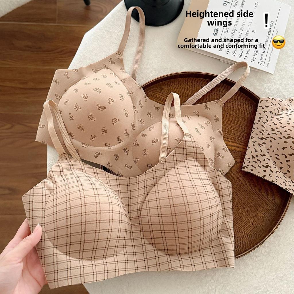 Ladies Spring and Summer Thin New Small Breast Gathers No Steel Ring Anti Light No Trace Beauty Back Underwear