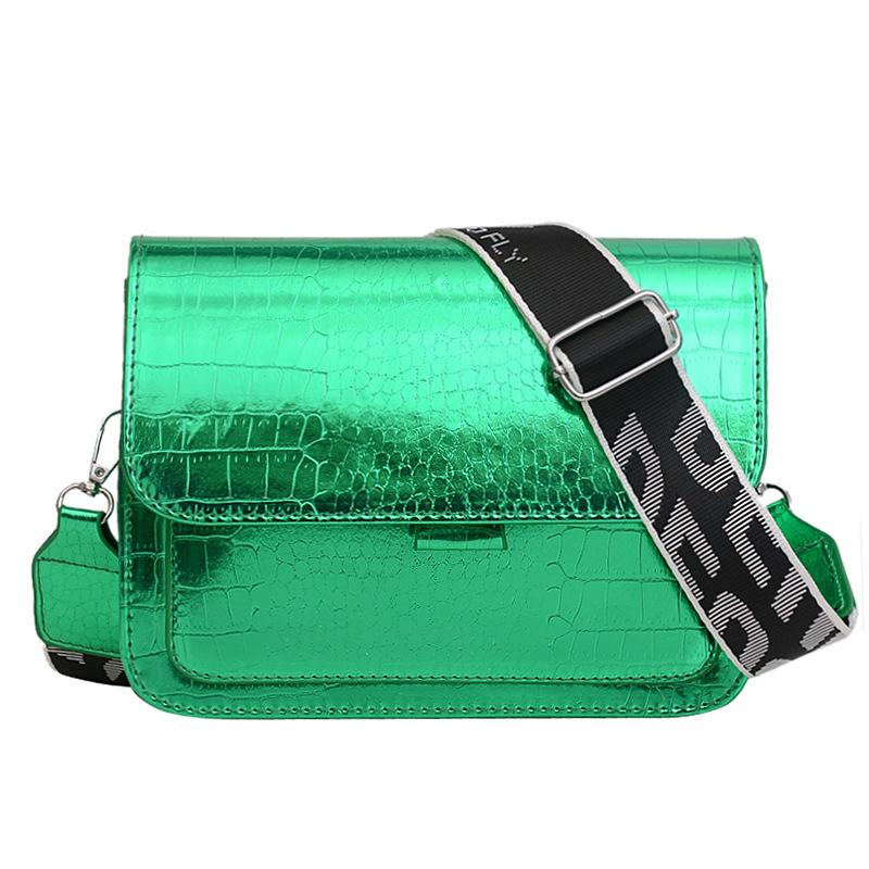 

Niche design bag women s 2024 spring new Korean version fashionable simple shoulder crossbody Hong Kong style retro small square bag зелений