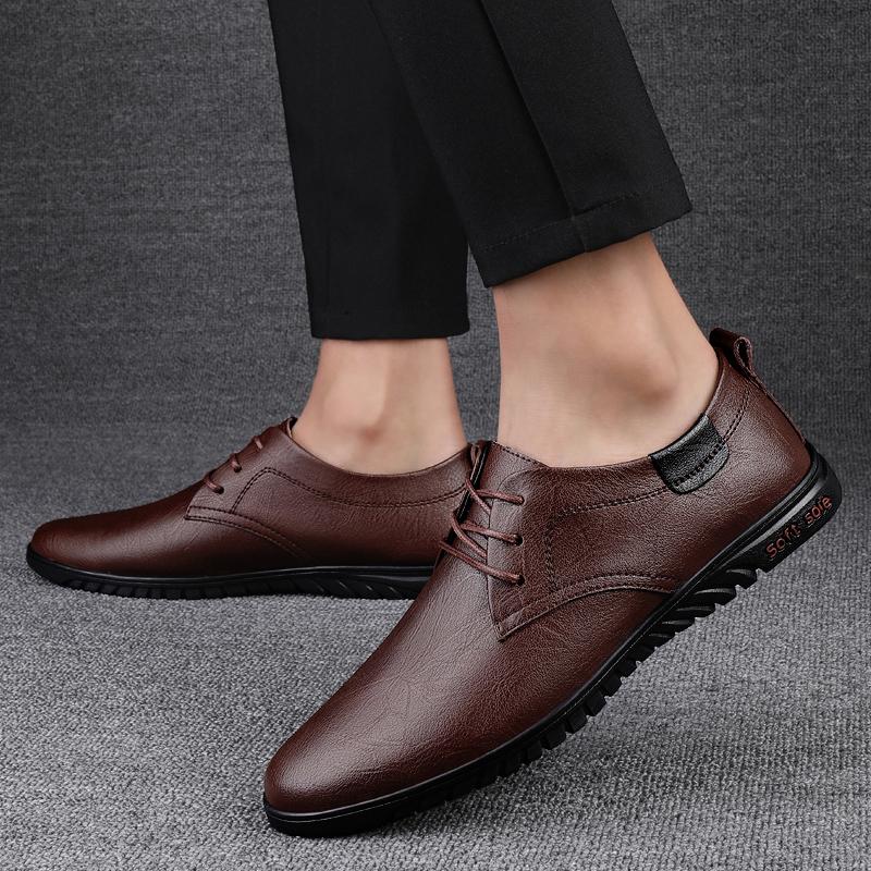 New 2024 Men Dress Shoes Genuine Leather Breathable Middle Aged Business Round Toe Wedding Footwear Male Flat