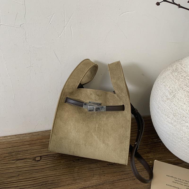 Niche Large-capacity Women's Armpit Bag Autumn New Suede Tote Bag Simple Shoulder Commuter Bag