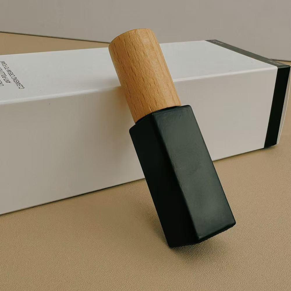 1pc 5/10ml Essential Oil Roller Bottle with Wooden Lid Glass Roll On Bottles Empty Refillable Roller Ball Perfume Bottles Vials
