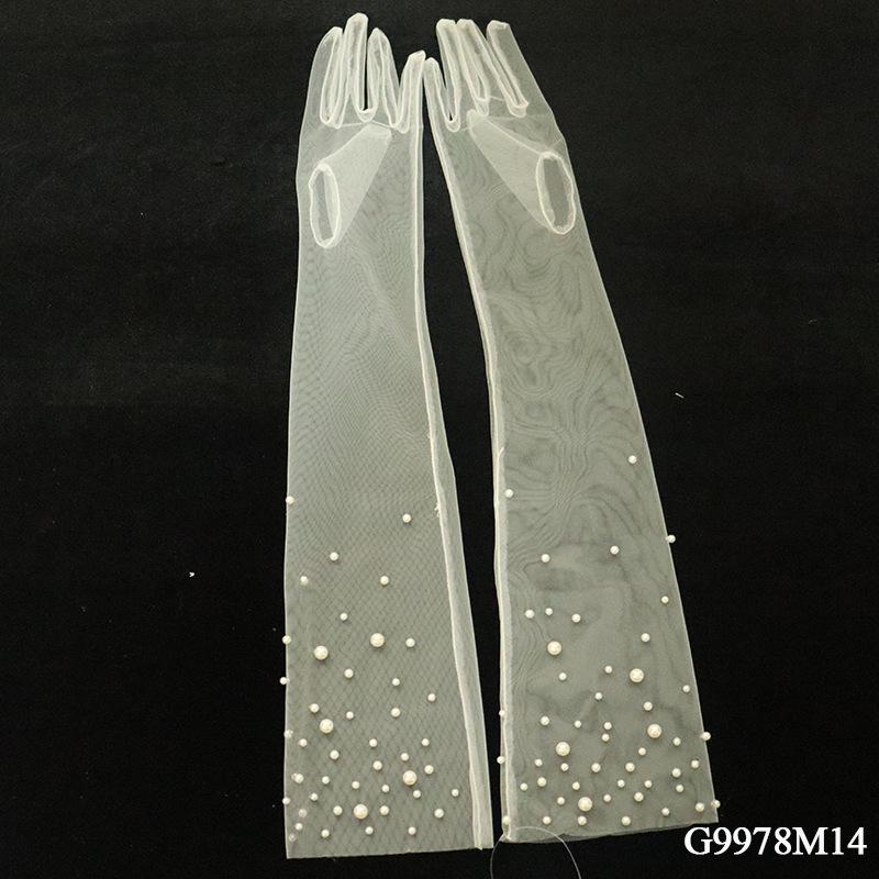 Elegant Pearl Mesh Wedding Gloves