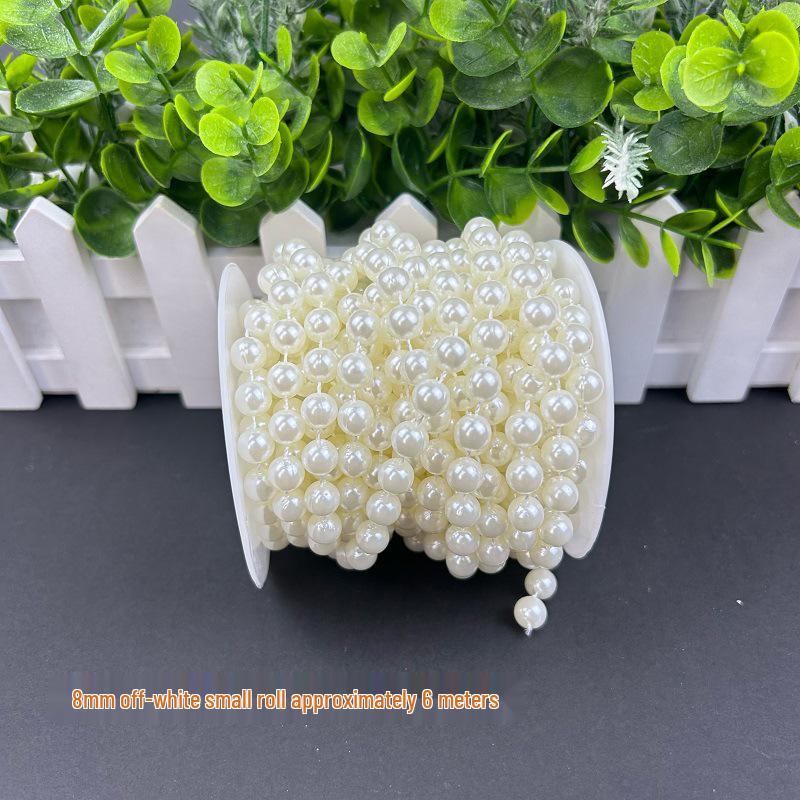 Svatební řetízek z imitovaných perel pro dekoraci a aranžmá scény