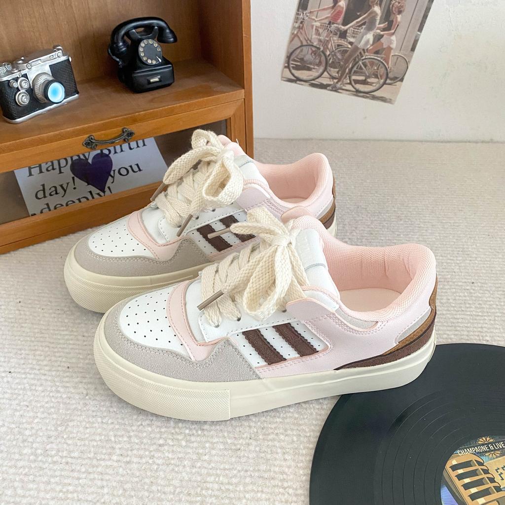 B-9108 Thick-soled Little White Shoes Women's Shoes 2024 New Autumn Niche Ins Trendy Shoes Versatile Flat-soled Leather Board Shoes