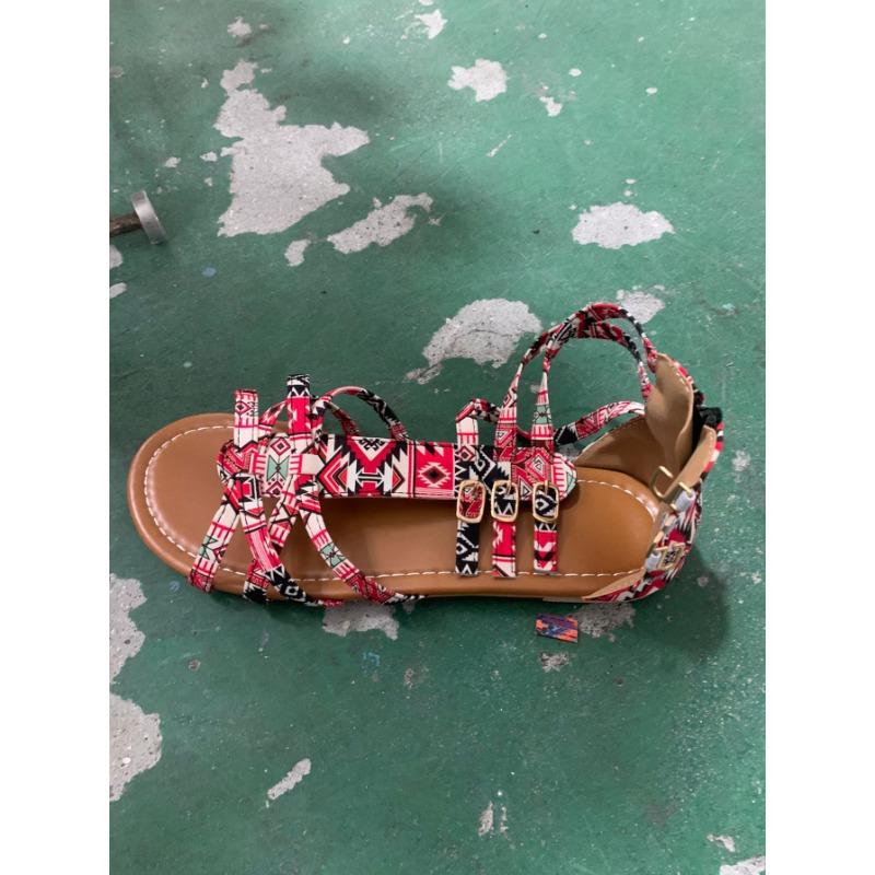 Summer New Floral Flat Sandals Women's Buckle Beach Sandals Hollow Open-toed Women's Shoes