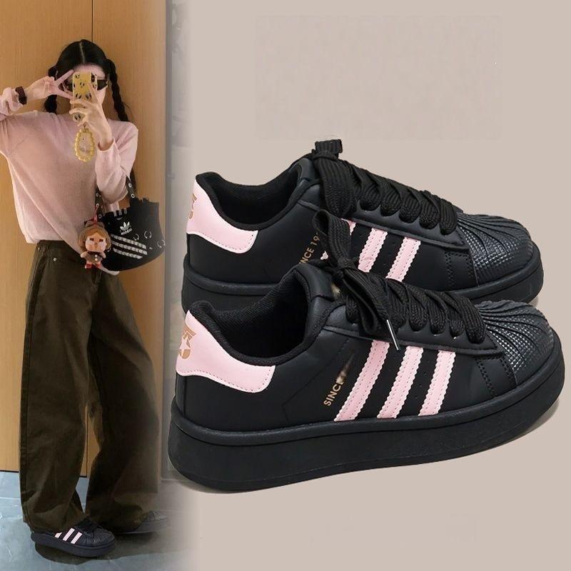 New women's shoes 2026 autumn and winter versatile three-way bar German training shoes comfortable soft-soled non-slip flat-soled casual board shoes