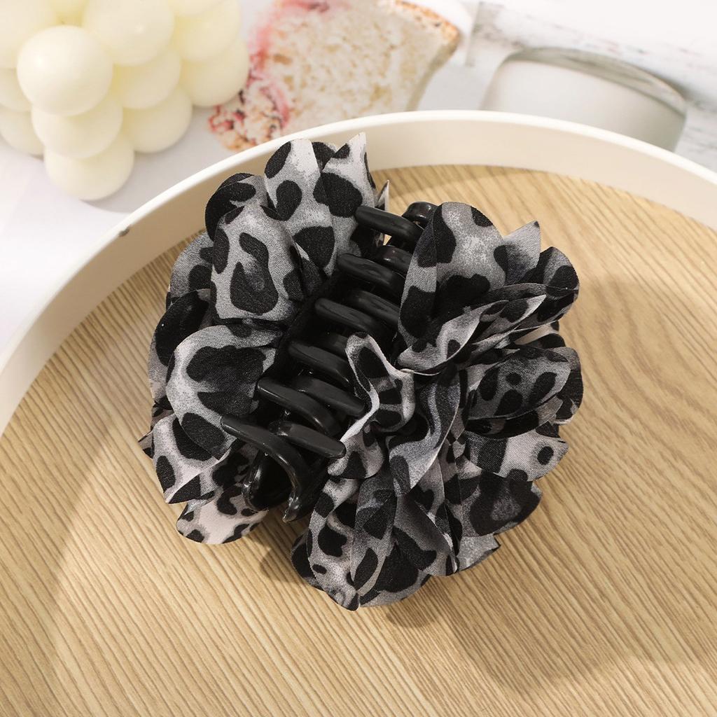 Vintage Leopard Print Camellia Hair Claw Clip Adjustable for Hair Volumes Unique Hairpieces Headwear Styling Accessory